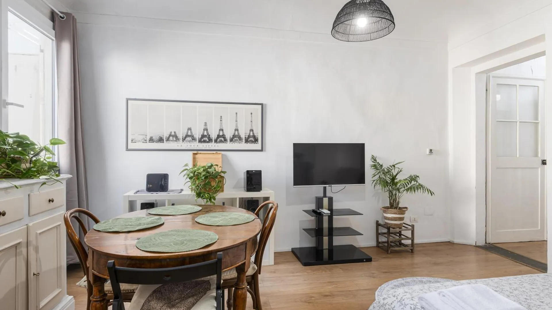 House Of Happy Hours With Terrace Apartment Florence Italy
